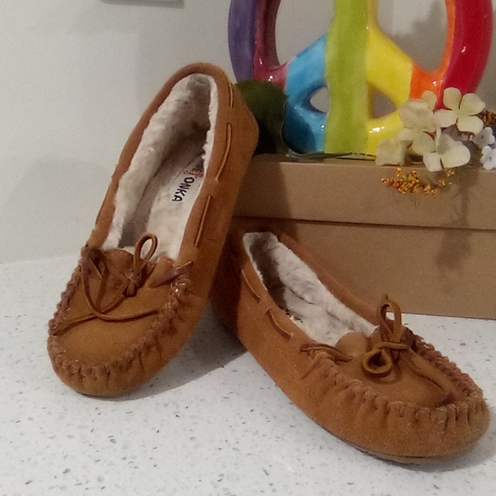 Classic Minnetonka Moccasins With Soles